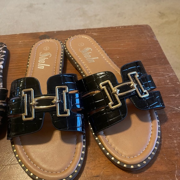 Lot of 4 pairs of sandals sizes 8, 8.5, 9 - Picture 5 of 5